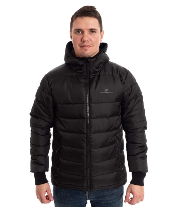 man wearing black light padded jacket